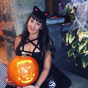 Meet your Posher, Natasha